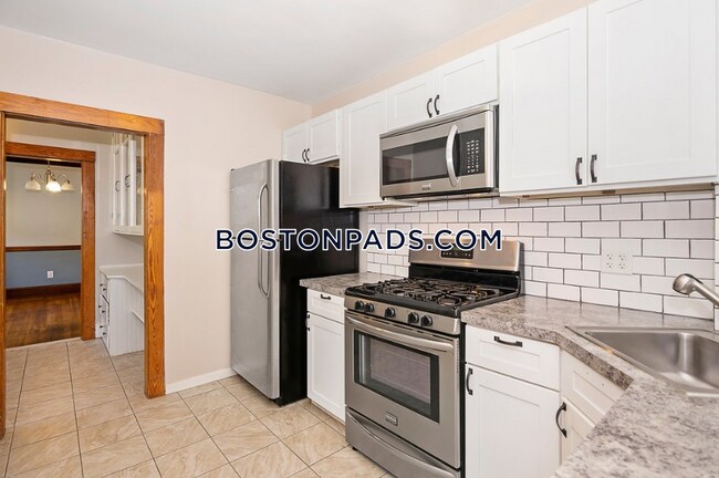 Building Photo - 110 Austin St