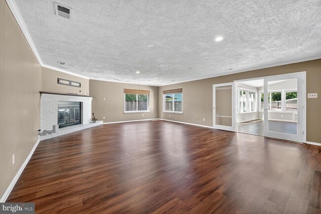 Building Photo - 15563 Peach Walker Dr
