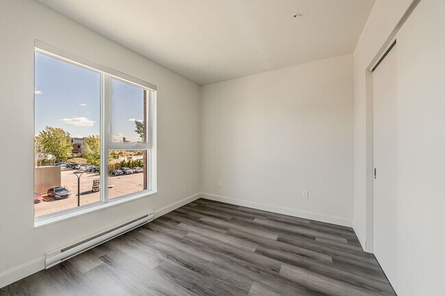 Photo du bâtiment - 205 Blvd. Marcel-Laurin