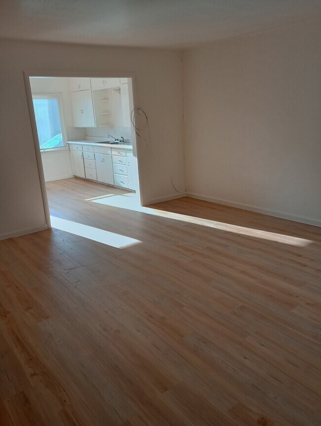 Foto del edificio - 52 W 100 S