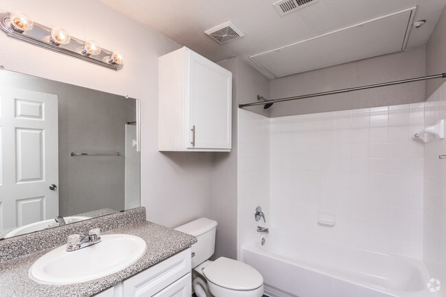 2BR, 1BA - 871SF "Rustenburg" Bathroom - COTTON CROSSING