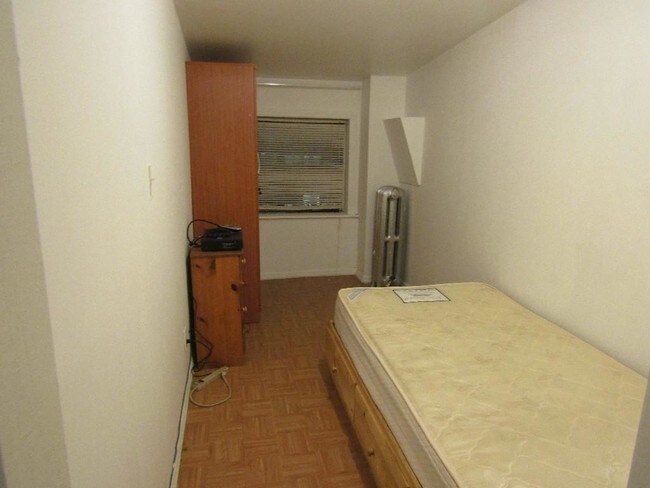 Foto del edificio - 105 Vernon Ave