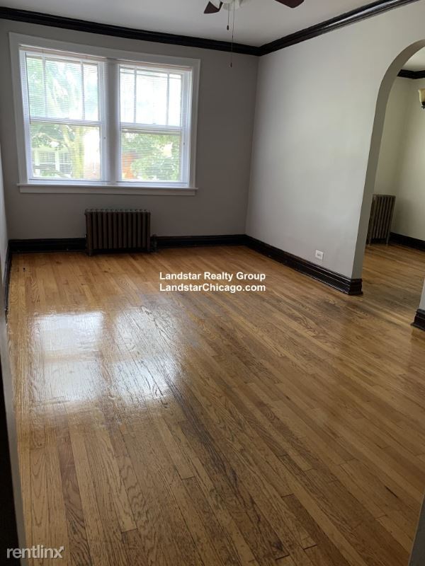 Building Photo - 4629 N Lowell Ave