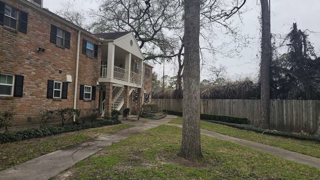 Primary Photo - 881 Wax Myrtle Ln