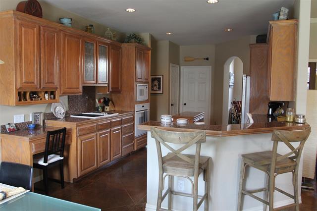 Building Photo - 8105 Pecan Ridge Dr