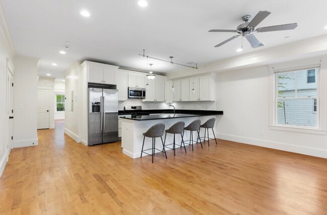 Foto del edificio - 82 Highland Ave