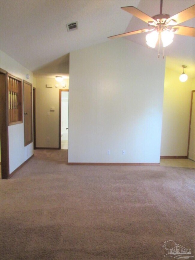 Foto del edificio - 10113 Peppertree Ct
