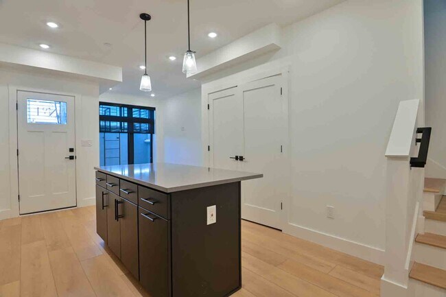 Foto del edificio - 2641 4th St NE