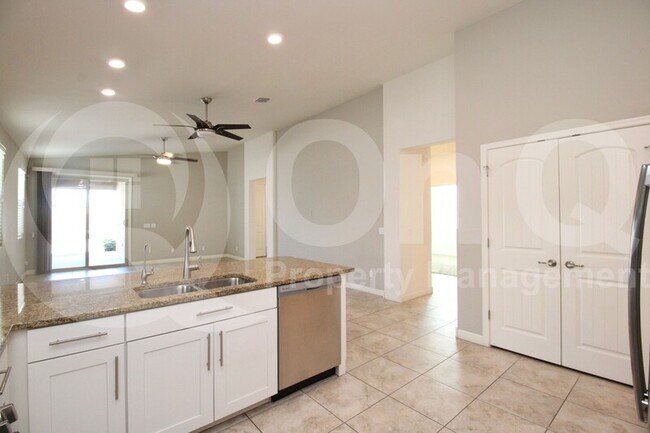 Building Photo - 28845 N 41st Pl