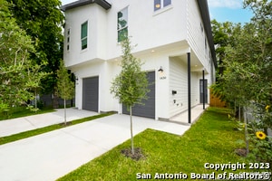 Primary Photo - 1430 Hays St