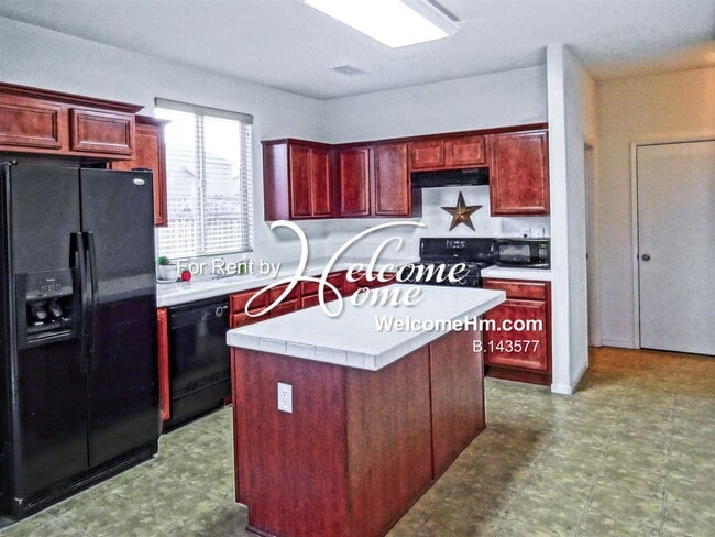 Building Photo - 360 Bulluno Dr