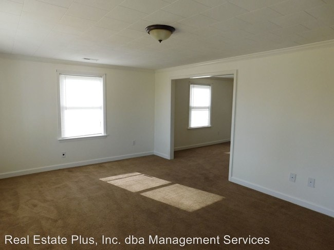 Building Photo - 6891 Florence Rd