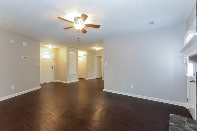 Foto del edificio - 6112 Chaseland Rd