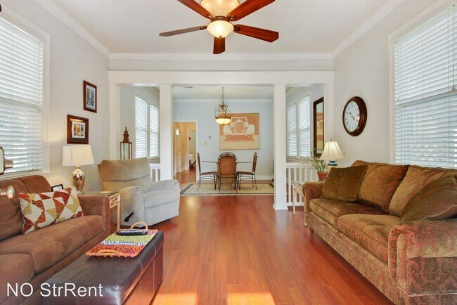 Building Photo - 2 br, 1 bath House - 934 Friscoville Ave.