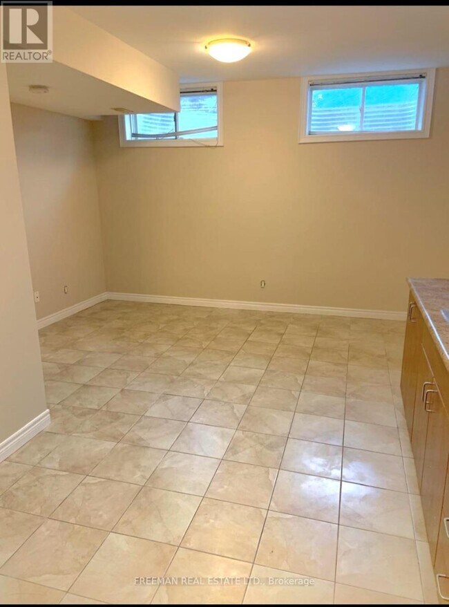 Photo du bâtiment - 43 Roberta Dr