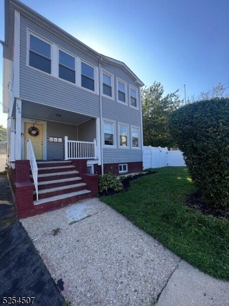 Foto del edificio - 186 Pomona Ave