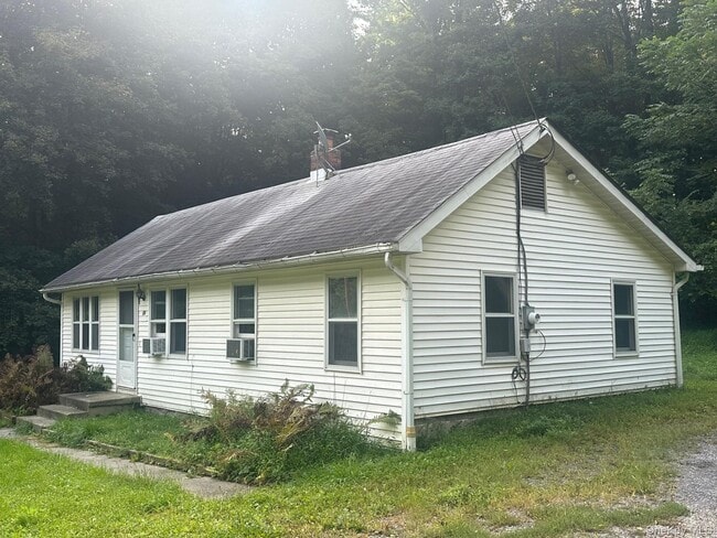 Building Photo - 706 Beekman Rd