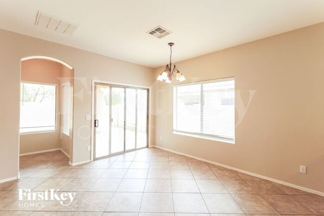 Foto del edificio - 15309 N 137th Ln