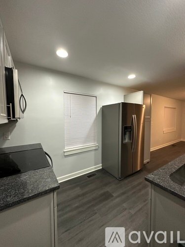 Foto del edificio - 1253 Briarwood Ave