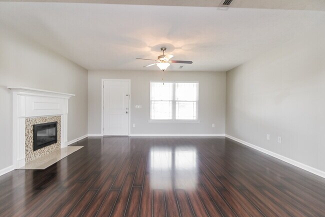 Building Photo - 2805 Painted Pony Dr