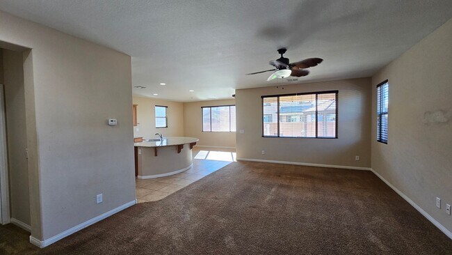 Building Photo - Large 4 bedroom in gated Stetson Trails Community