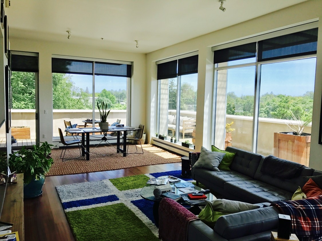 living area - 1530 J St