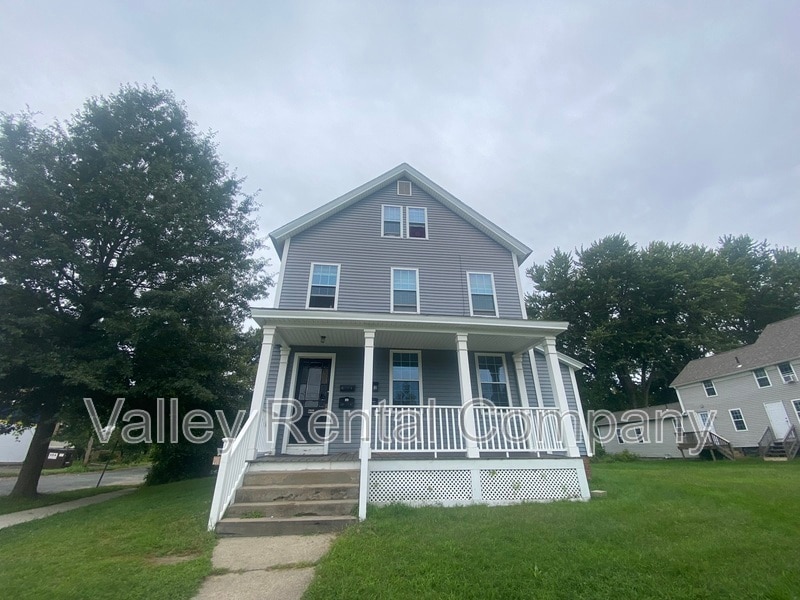 Photo - 200 King Street - 1