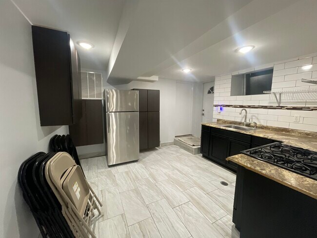 Foto del edificio - 66 W 25th St