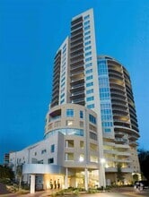 Building Photo - 603 Davis St
