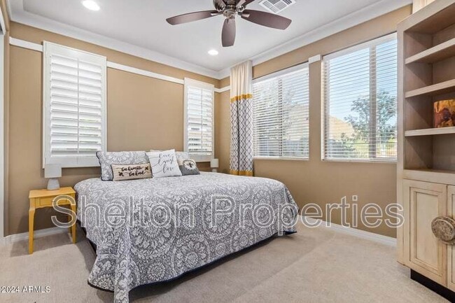 Foto del edificio - 32185 N 129th Ave