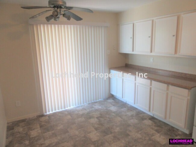 Building Photo - 506 E Simonds Rd