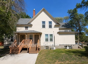 Building Photo - 601 5th Ave S