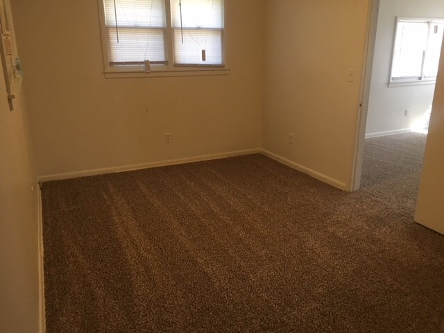 Building Photo - 611 N Meridian Ave