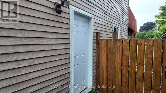 Photo du bâtiment - 74 David St