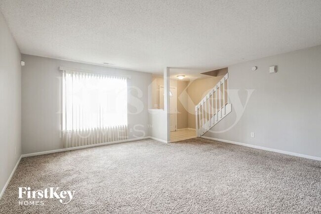 Foto del edificio - 8942 Leffler Ln