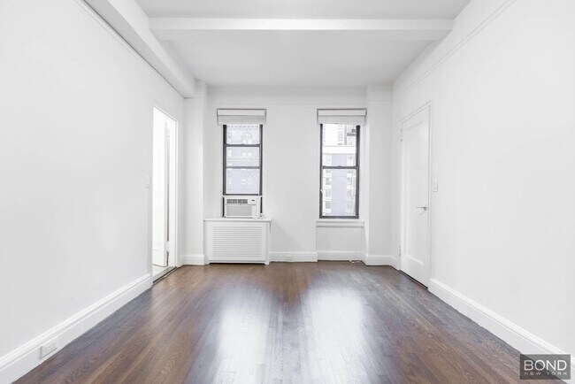 Foto del edificio - 140 E 46th St