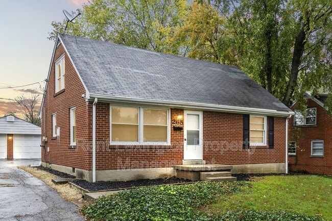 Photo - 265 Zandale Dr House