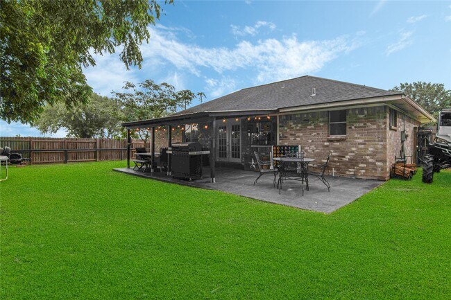 Foto del edificio - 3601 Clover Ln