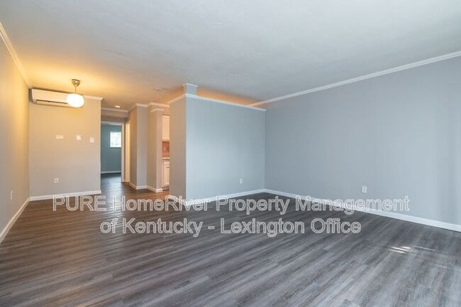 Building Photo - 1685 Alexandria Dr