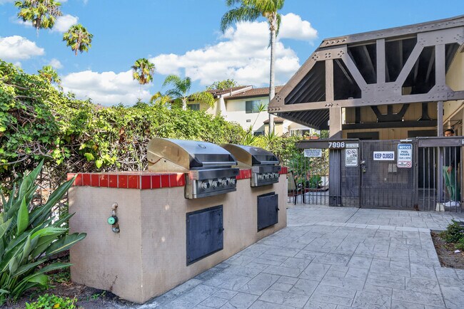 Foto del edificio - 7988 Mission Center Ct