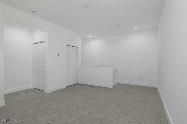 Building Photo - 10940 Salt Bay Wy