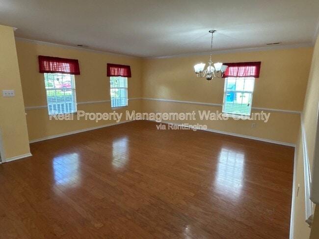 Foto del edificio - 5323 Seaspray Ln