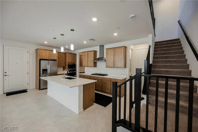 Building Photo - 2487 Altitude St