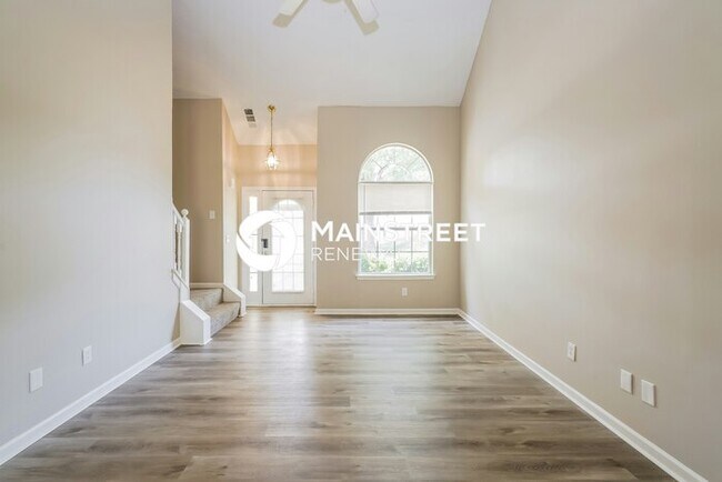Foto del edificio - 5 Bedroom Pet-Friendly Home in Douglasville, GA with Main Street Renewal
