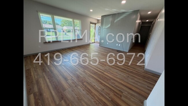 Foto del edificio - 614 Westbrook Dr