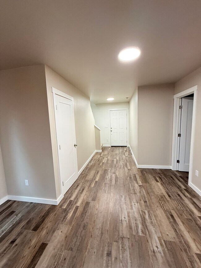 Foto del edificio - 4250 Swift Ave SW