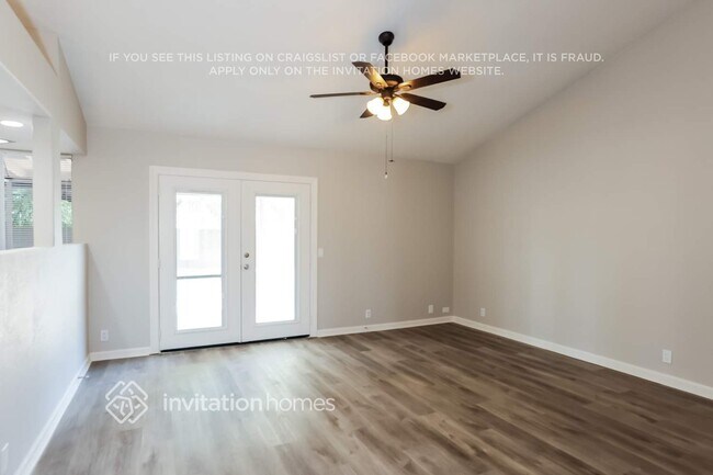 Foto del edificio - 5657 W Mescal St