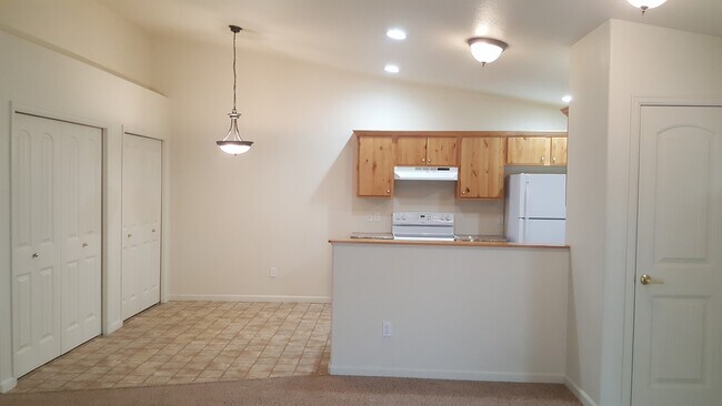 Foto del edificio - 925 S Meadow Ct