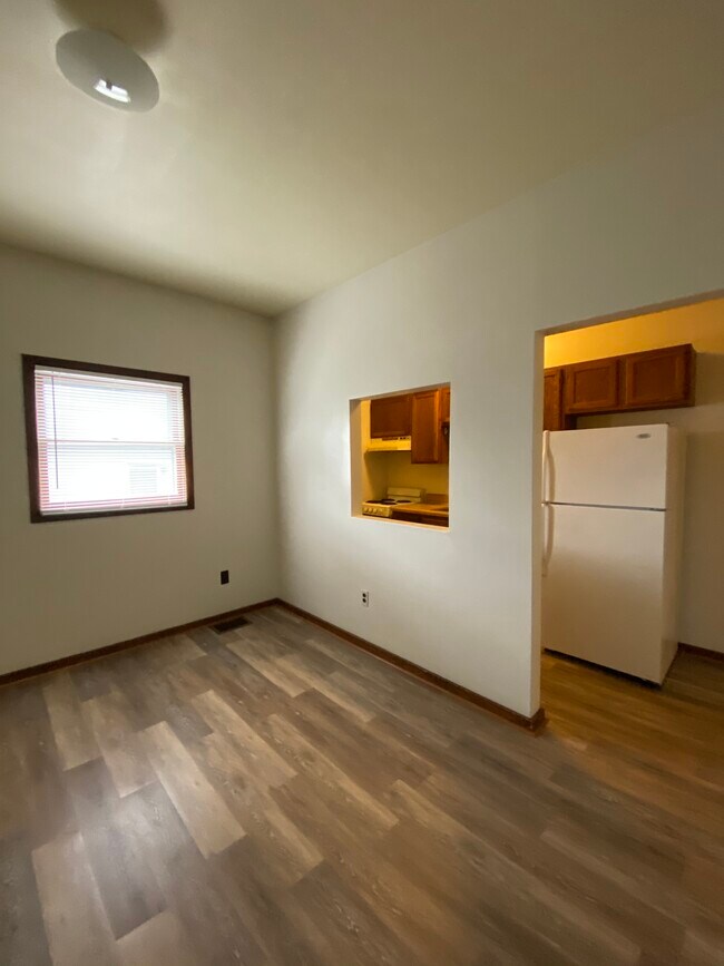 186 Grand Ave, Johnson City, NY 13790 Apartments Johnson City, NY