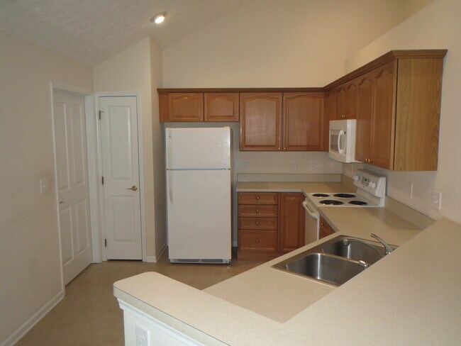 Building Photo - 7771 Red Maple Pl